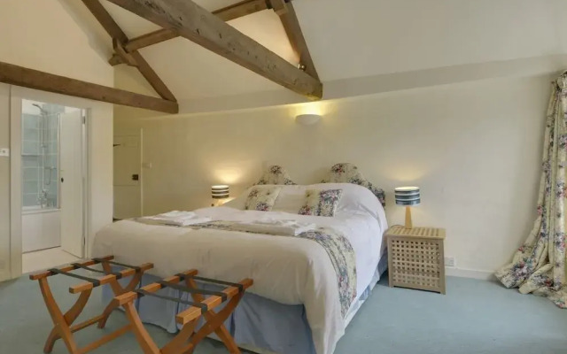 Abbots Manor
