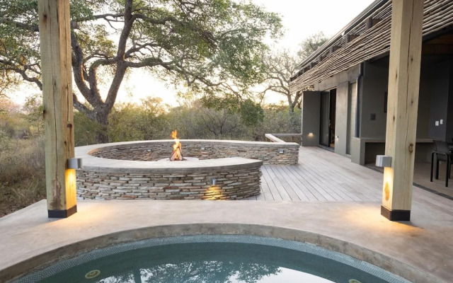 Villa in Hoedspruit With Hot Tub