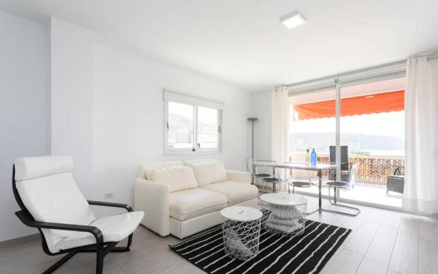 The White Heart House – Attic Sea View