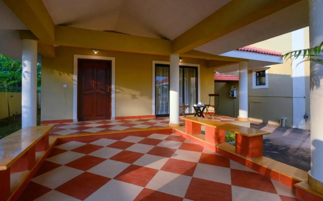 TreeHouse Blue Hotel & Villas