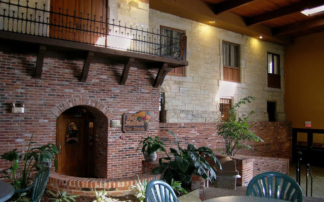 Holiday Inn St. Louis West Six Flags by IHG