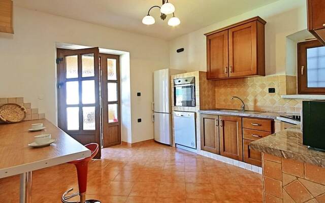 Authentic Villa in Tinjan With Private Pool