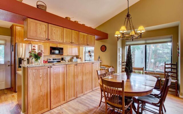 Private Hot Tub + Deck: Breckenridge Abode!