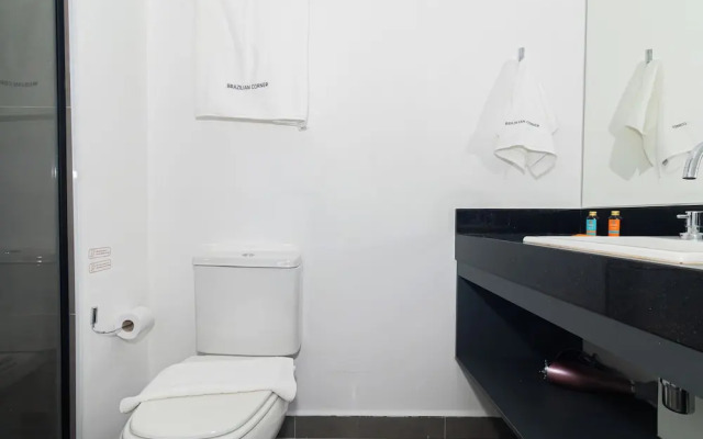 Duplex com piscina e academia