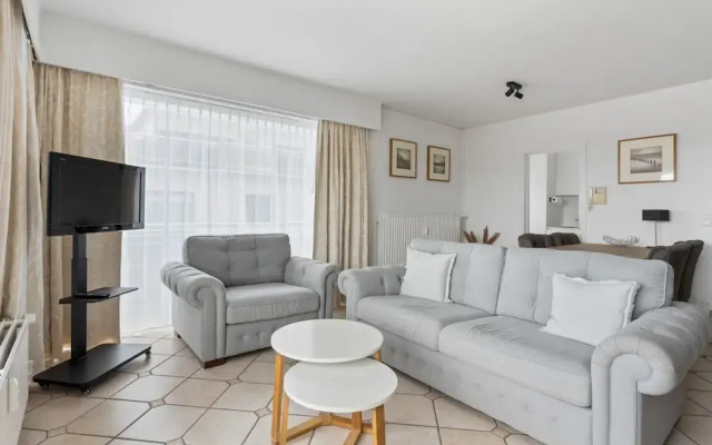 Apartment Near Train Station