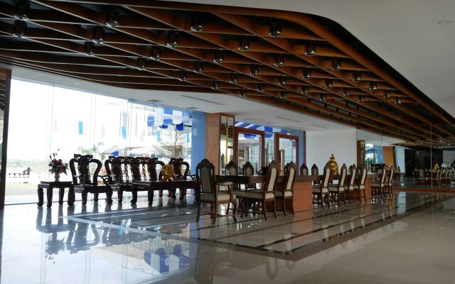 Blu Hotel Nakhon Phanom