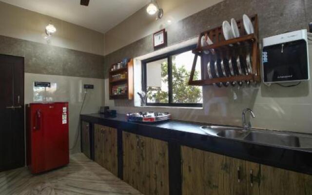 Hill Top Luxury Villa - 3 BHK || Infinity Pool