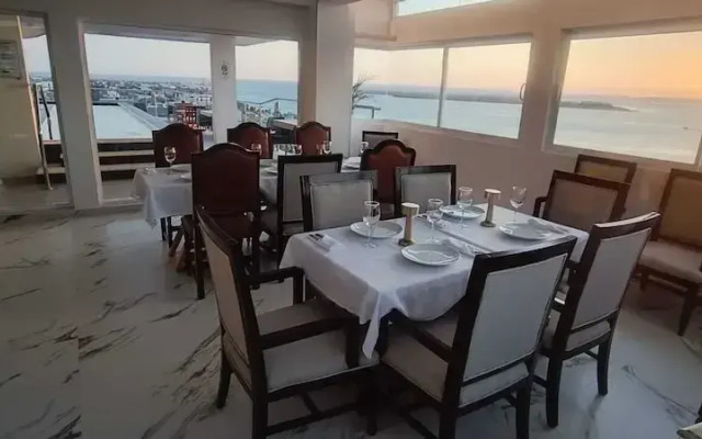 Hotel HBlue Malecón