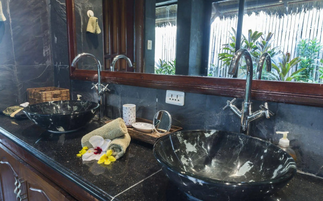 Palm Breeze Villa