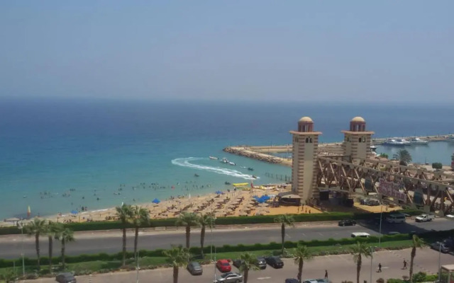 شاليهات اهرامات بورتو السخنه الابراج