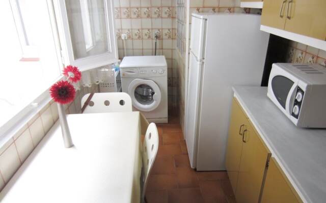 Flat one Step From La Vila de Llan?? -1774