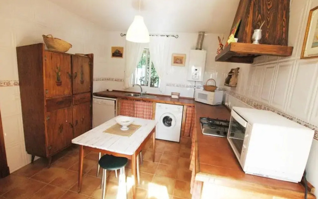 Chalet con piscina privada casa blanca