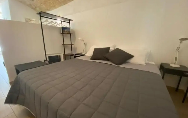 Bari LandLord 31