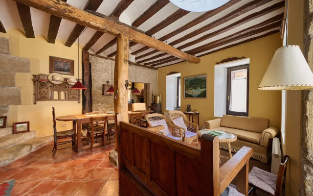 Wine Escape by Fidalsa