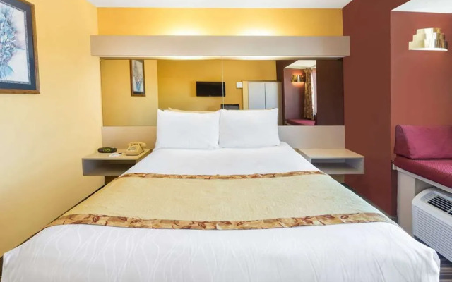 Microtel Inn & Suites By Wyndham Tuscaloosa – East