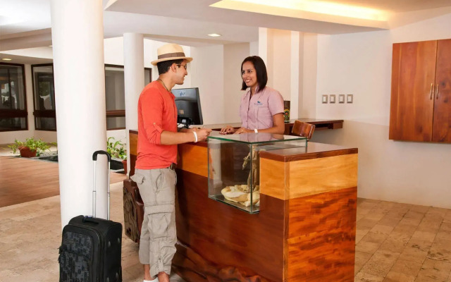 Isla Sol by Hotel Solymar