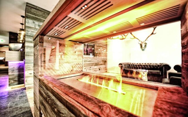 alpslodge LIFE.STYLE.HOTEL.FISS