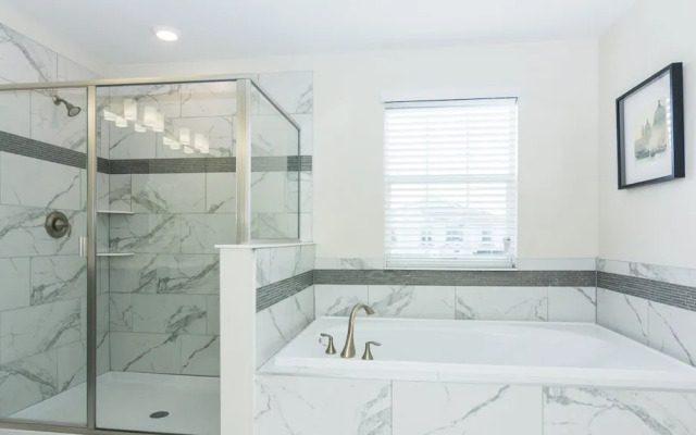 Fancy Family Home at Championsgate Chg101