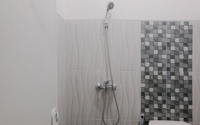 OYO 1108 Smart Tlogomas