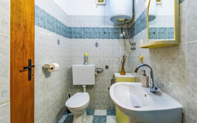 Beautiful Apartment in Medulin With 2 Bedrooms and Wifi