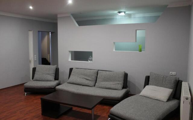 Flat With 3 Bedrooms