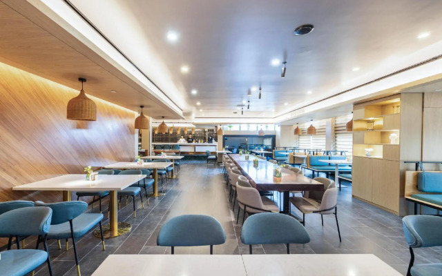 Atour Hotel Nanning Railway Station North Lake