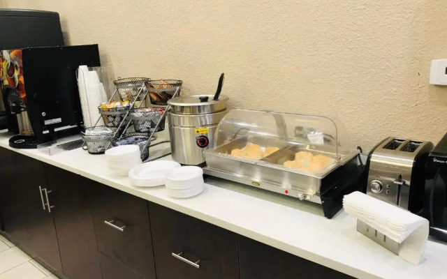 The Inn & Suites SW Omaha