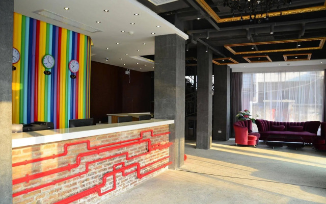 Guilin Style Art Theme Hotel