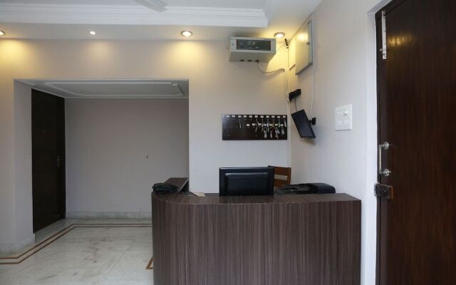 Oyo 19855 B S Guest House