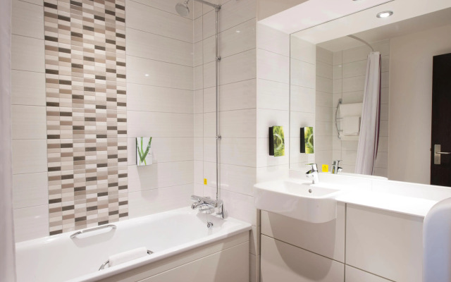 Premier Inn Bedford Town Centre