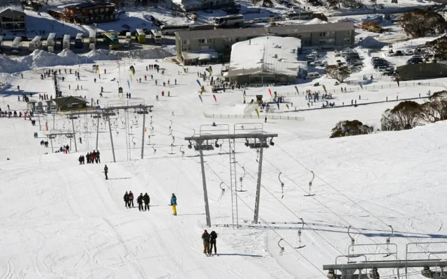 Smiggins Hotel & Chalet Apartments