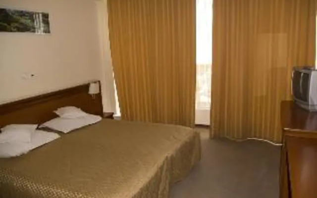 Seven Hotel