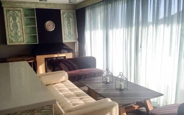 Duplex Apartment Karma Evleri