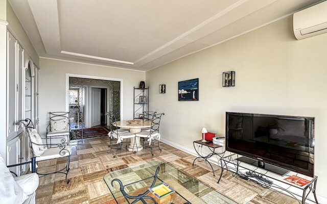 Amazing Sea View Apt w/ Balcony Near Palais