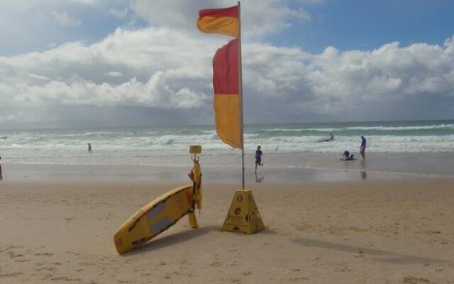 Villa Garfield Surfers Paradise