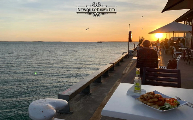 "NEWQUAY" Ideal Location & Views at PenthousePads