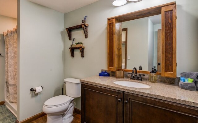 Spy Rock - 3 Br Cabin