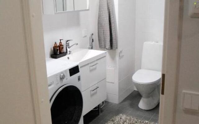 Studio in Trendy Kakola Hill area close to city center