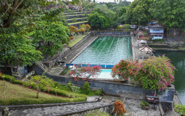 Hart Hotel Premium Rapatmaja