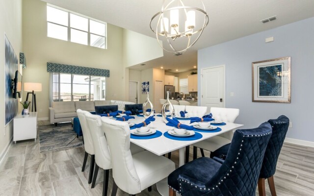Beautiful Home W/private Pool & Spa, Near Wdw!