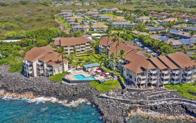 Sea Village #4210 Ocean Front Lanai!