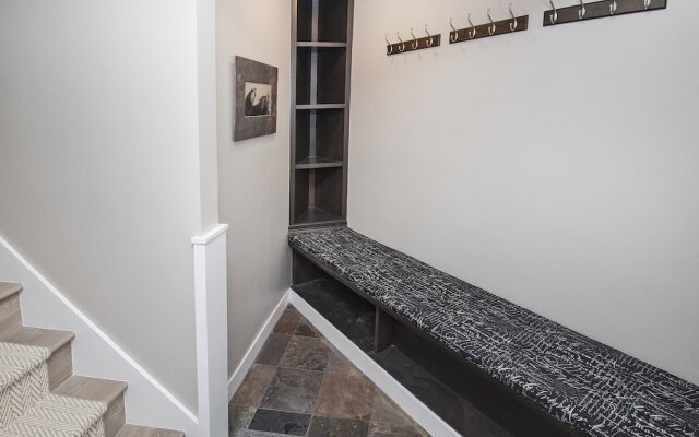 Coldstream Townhome 15