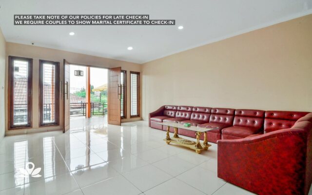 ZEN Rooms near Mercubuana Syariah