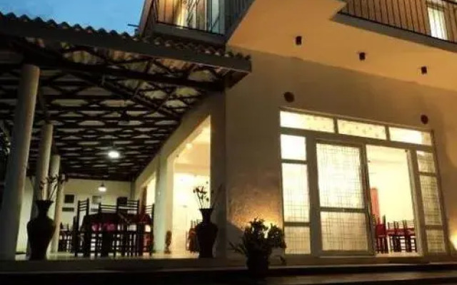 Vista Rooms Aluthgoda Road