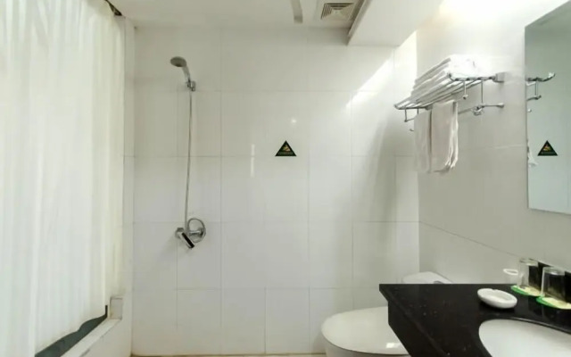Zhushan Hotel
