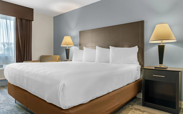 Best Western Lakewinds