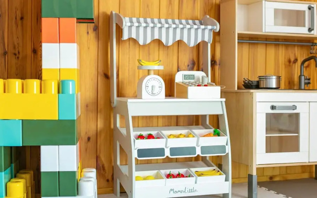 Yeosu Hi Mom Kids Family Pension Black