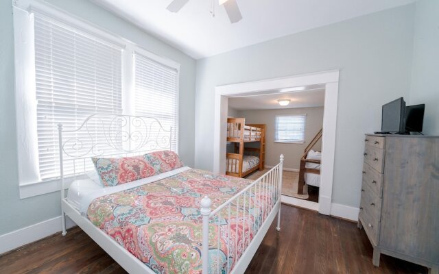 Out Of The Blue 2 Bedroom Home