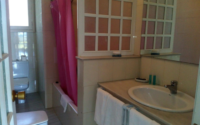 Apartamentos La Roca Rentals