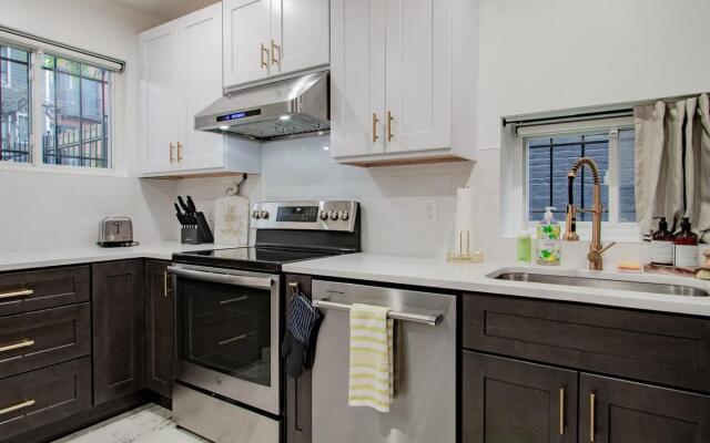 Fancy 1-BR in Central Location ⚜ Parking available